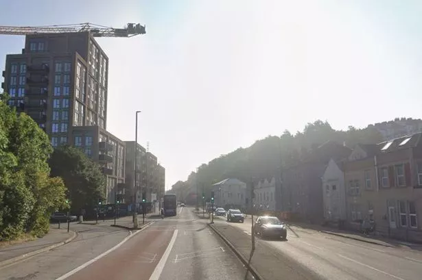 The A4 Bath Road near Totterdown Bridge.