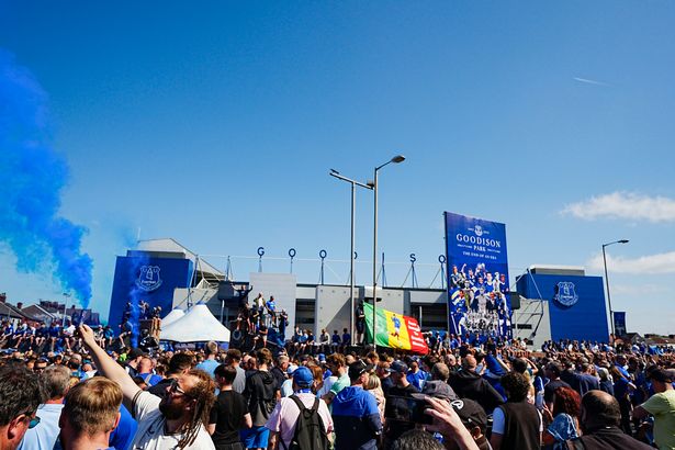 Thousands of fans descended on Goodison Park