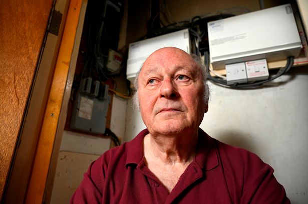 David Bateman, a retired schoolteacher for Edinburgh, has been desperately trying to get a smart meter installed in his rented Edinburgh flat