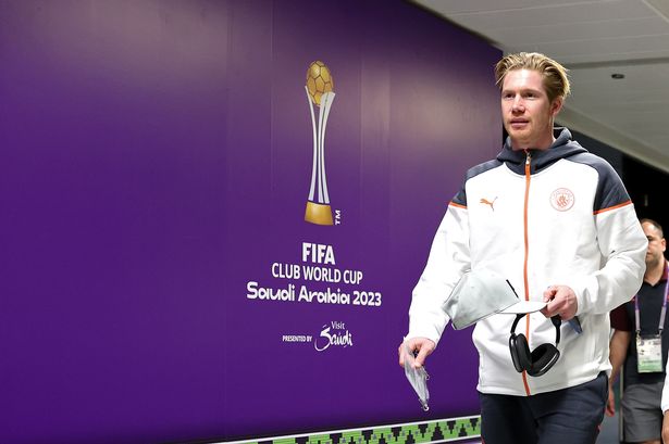 JEDDAH, SAUDI ARABIA - DECEMBER 22: Kevin De Bruyne and Nathan Ake of Manchester City arrive at the stadium prior to the FIFA Club World Cup Saudi Arabia 2023 Final between Manchester City and Fluminense at King Abdullah Sports City on December 22, 2023 in Jeddah, Saudi Arabia. (Photo by Lars Baron - FIFA/FIFA via Getty Images)