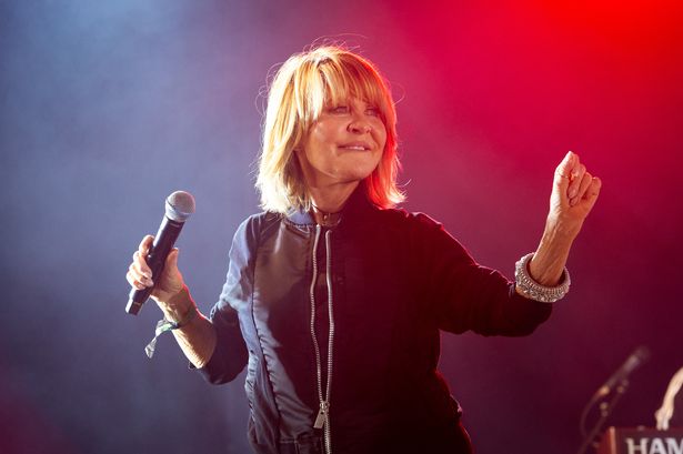 Lulu performs at Glastonbury