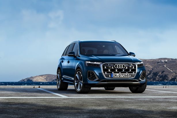 An Audi Q7.