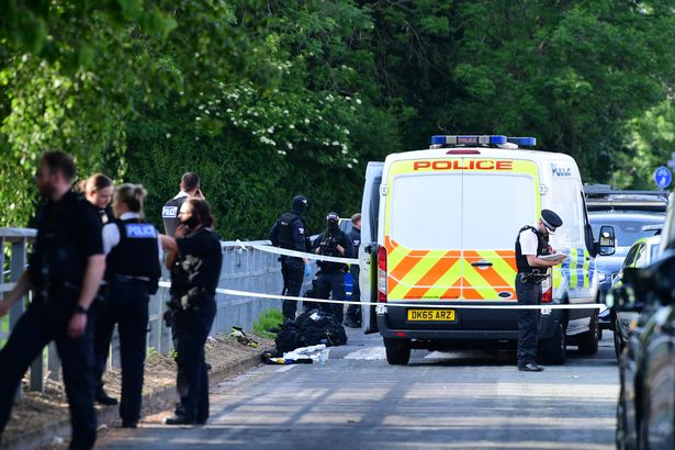 Police cordon off Tobruk Road, Huyton