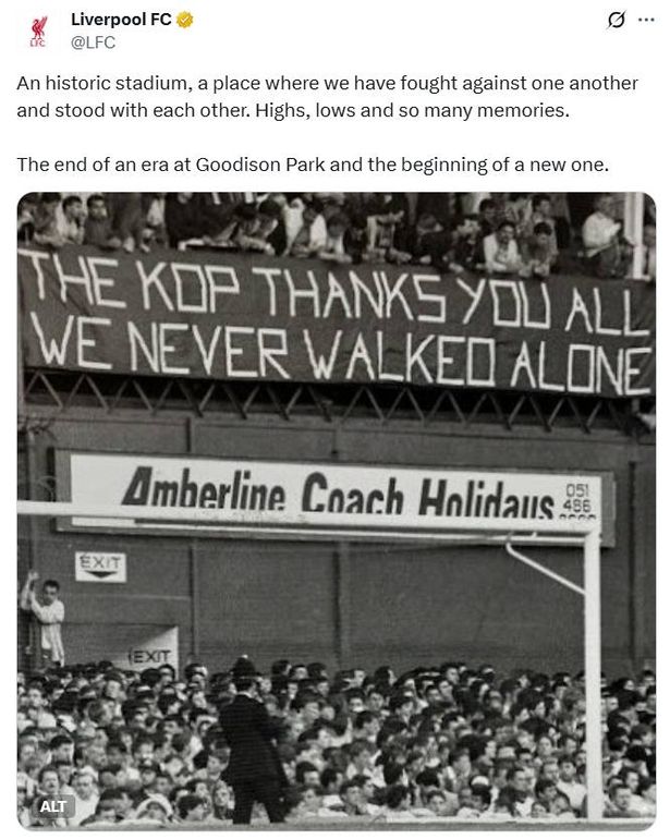 Liverpool paid tribute to Everton ahead of the Blues' men's team playing their final game at Goodison Park