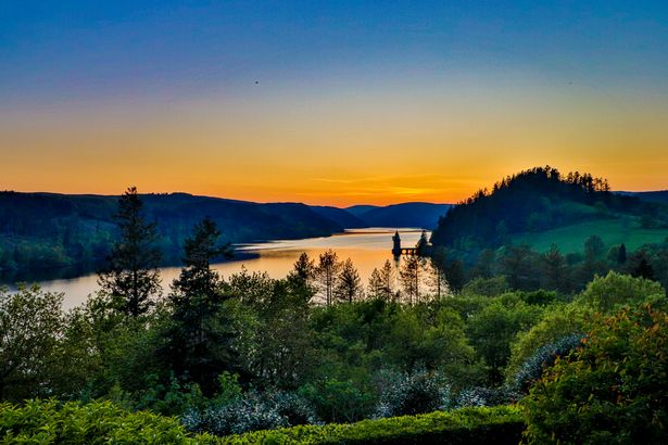 With a fizz in hand and the sun setting over that woodland-hugged reservoir, you’ll feel like you’re in the Alps, with fewer zeroes on the bill.