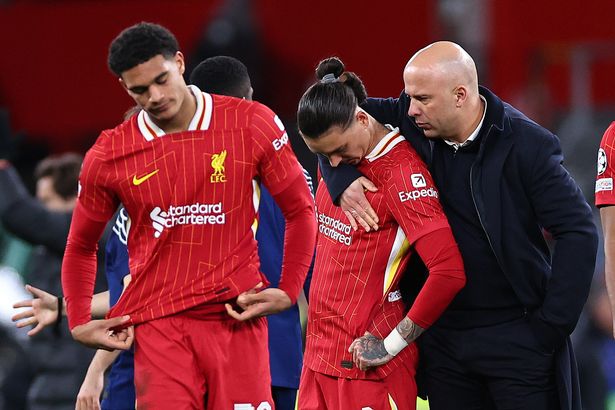 Arne Slot consoles Darwin Nunez after Liverpool's Champions League exit