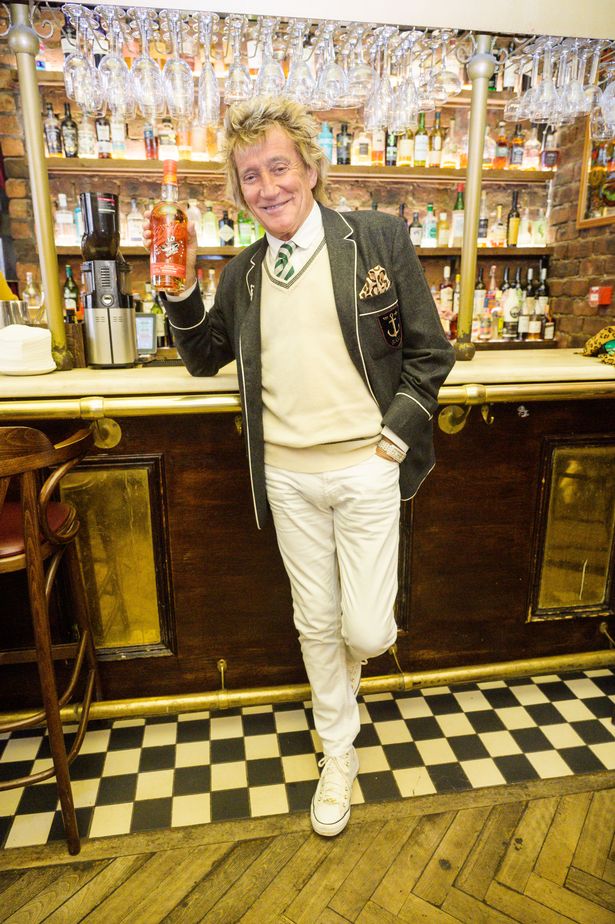 Sir Rod Stewart stopped off at the bar on his way to the Celtic vs. St Mirren game. 