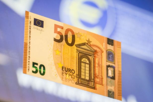 Holidaymakers have been warned to ensure they are keeping coins and banknotes on them amid the threat of power outages.