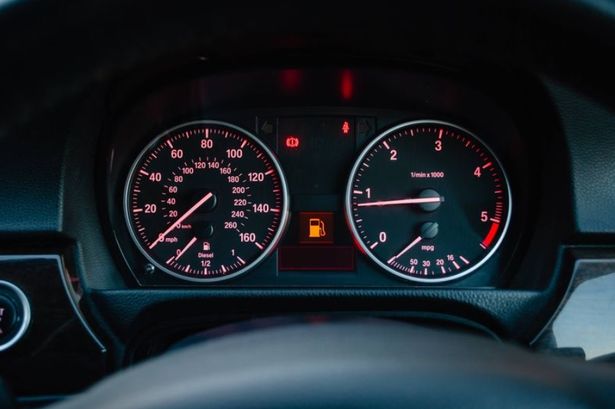 Drivers in England urged to switch off 'stop' and 'start' technology immediately