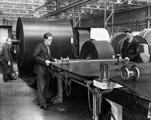 Conveyor belt manufacture at the Dunlop factory, Speke, Liverpool. Circa 1950