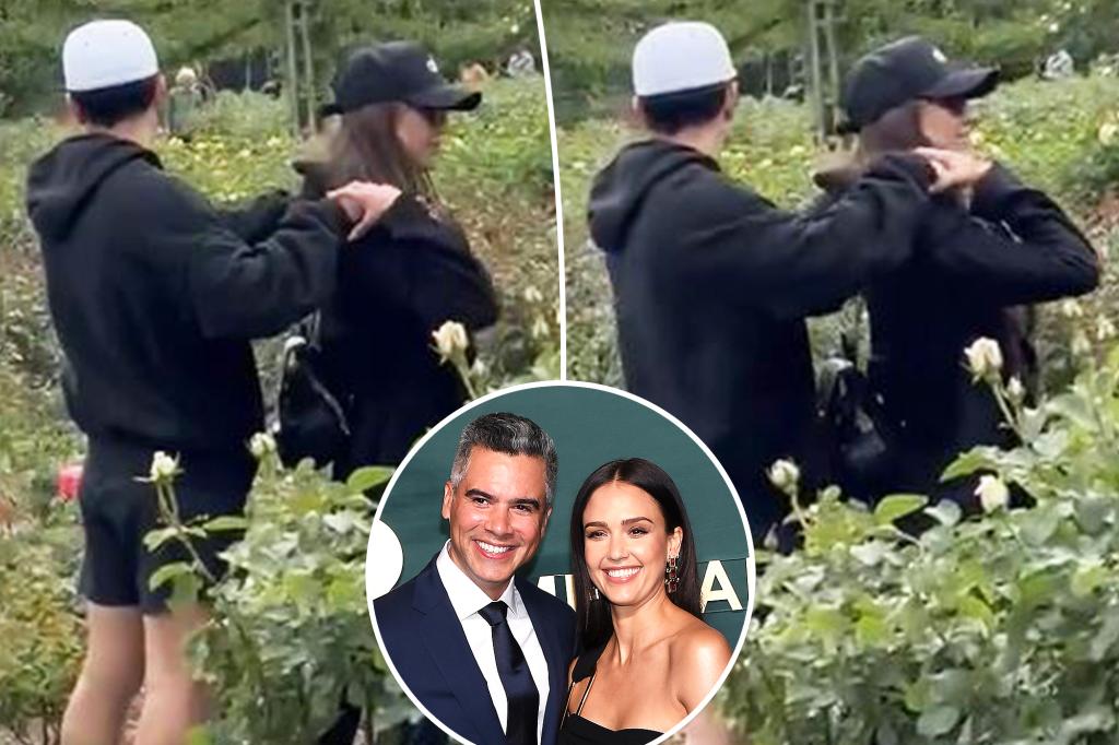 Newly single Jessica Alba seen kissing mystery man during London outing