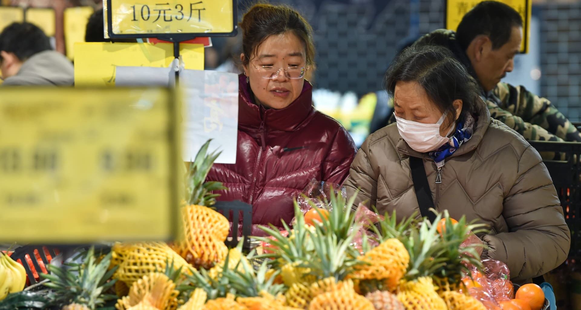China's retail sales disappoint as stimulus fails to spur demand; industrial output defies tariffs