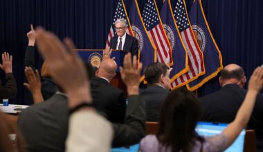 Fed holds rates, says tariffs could cause stagflation