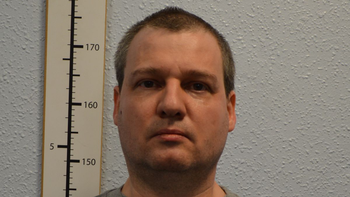 Bulgarian head of Russian spy ring gets more than 10 years in prison, UK judge says