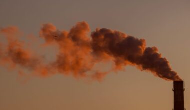 EU gears up for fight with Russian energy holdouts – POLITICO