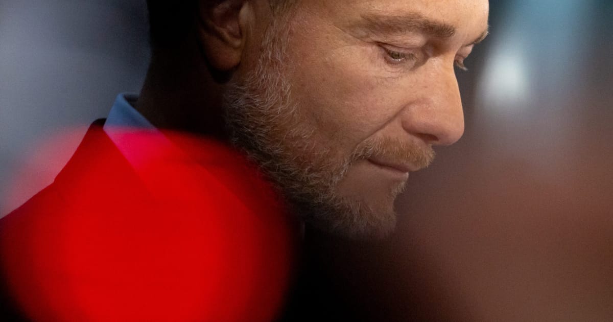 German ex-finance minister kills film producer’s dog with car – POLITICO