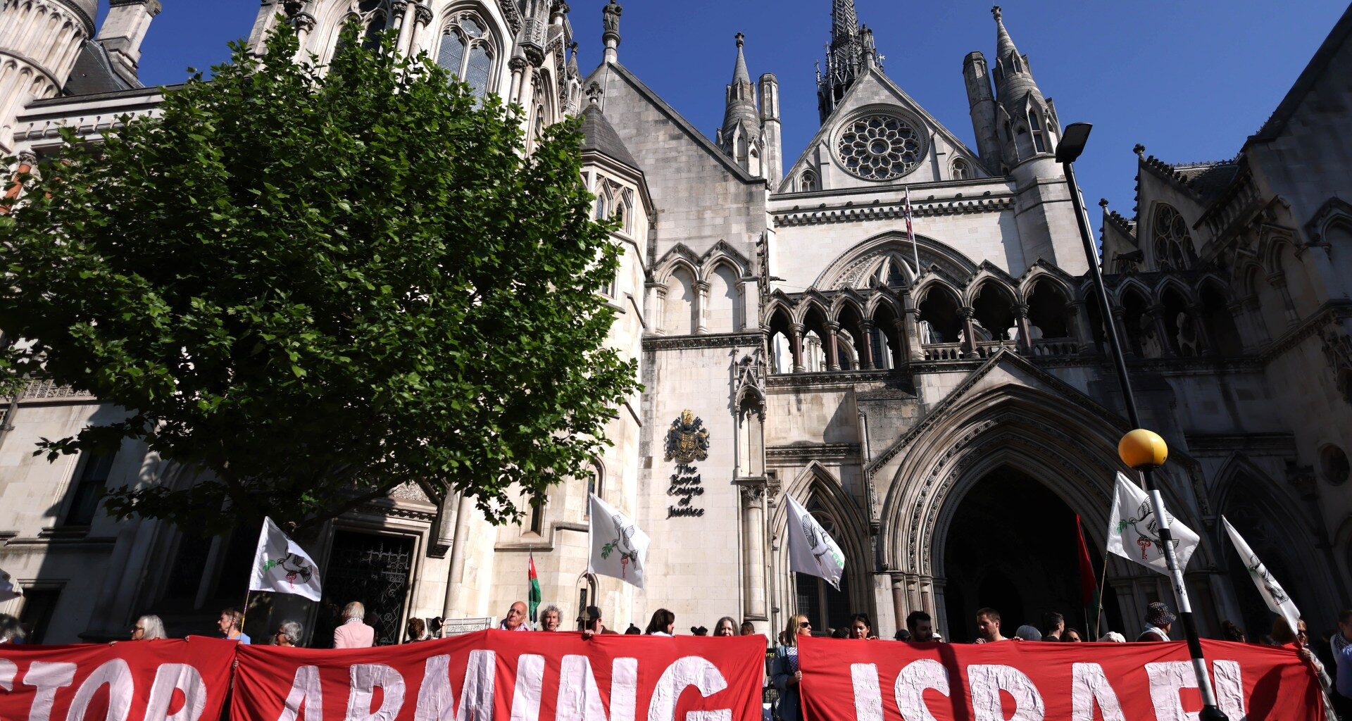 Campaigners take UK to court over export of F-35 components to Israel | Israel-Palestine conflict News
