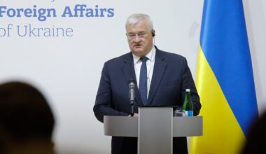 Ukraine slams Russia for stalling peace talks ahead of planned second meeting – POLITICO