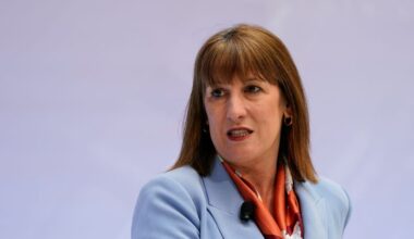 Britain announces 1 billion pound AESC gigafactory funding deal
