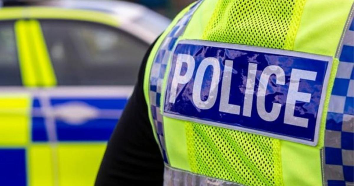 Bradford Road, Birkenshaw: Man with stab wounds dies