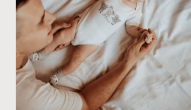 Man says he has post-partum depression after quitting ₹2.3 lakh job to take care of baby | Trending