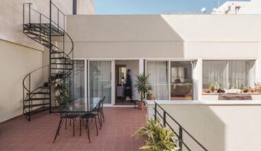 XT97 Modernist Housing / Lara Vartzioti
