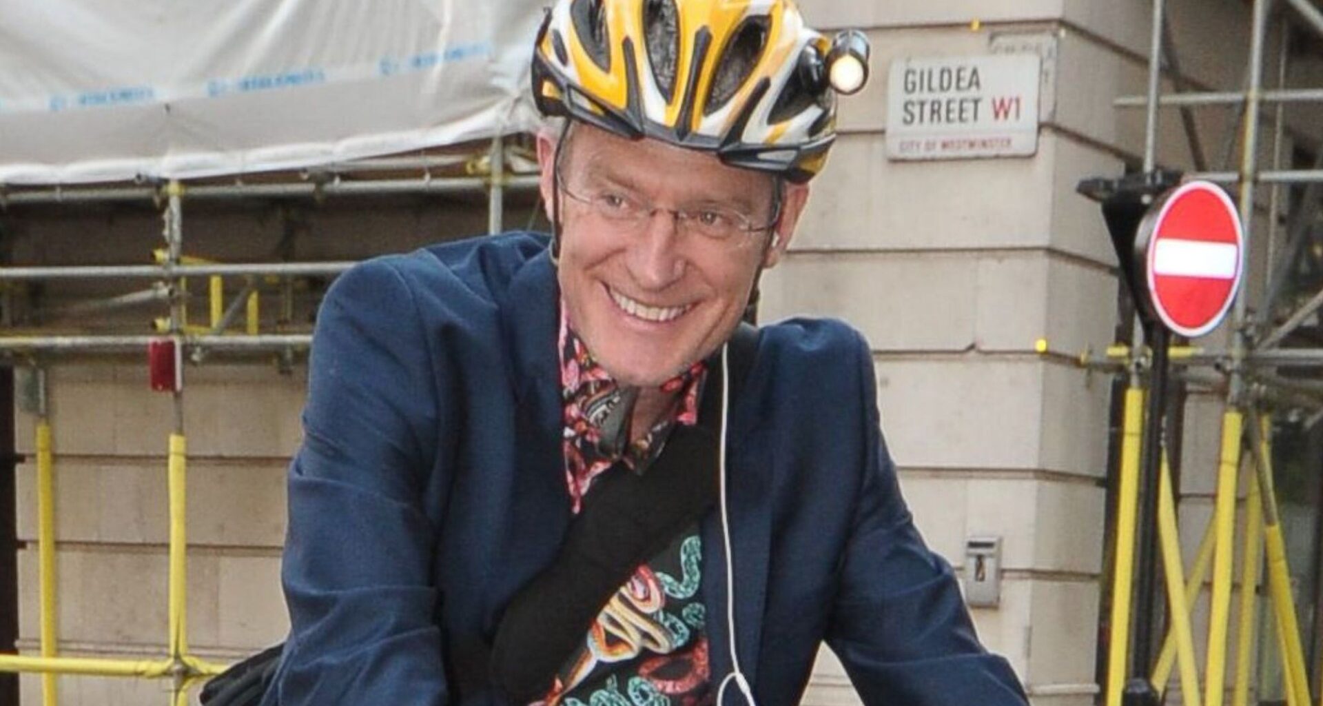Jeremy Vine slammed over cycling videos by Tour de France commentator