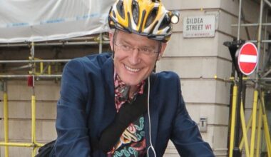 Jeremy Vine slammed over cycling videos by Tour de France commentator