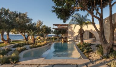 The Echo of the Sea Holiday Home / Entopos Architects