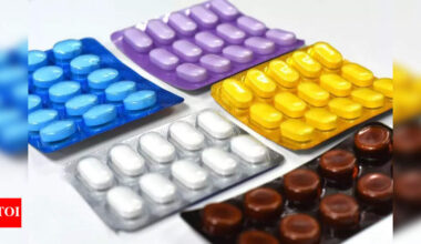 Fake & substandard meds seized during raids at Kol nursing homes | Kolkata News