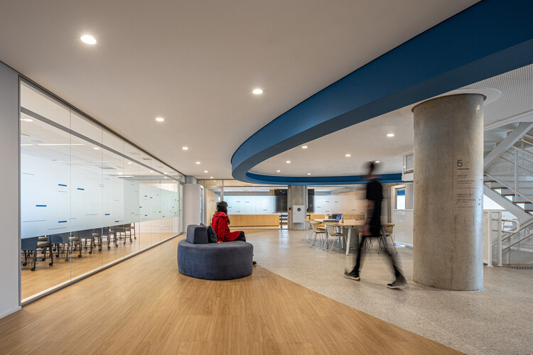 Link School of Business / Perkins&Will - Interior Photography, Lighting, Chair, Glass