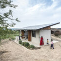 From Prototype to Progress: How Small-Scale Sustainable Housing Models Are Shaping Our Future - Image 3 of 8