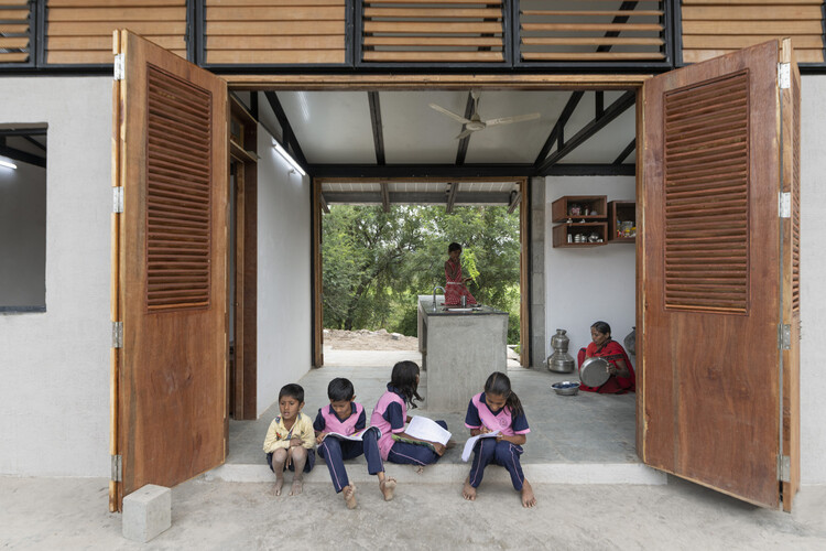From Prototype to Progress: How Small-Scale Sustainable Housing Models Are Shaping Our Future - Image 7 of 8