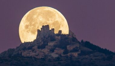 When To See The ‘Flower Moon’ Rise Where You Are