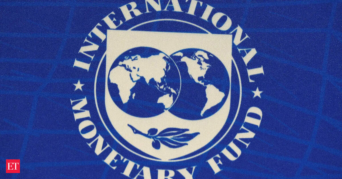 Pakistan says IMF clears loan review, frees $1 billion