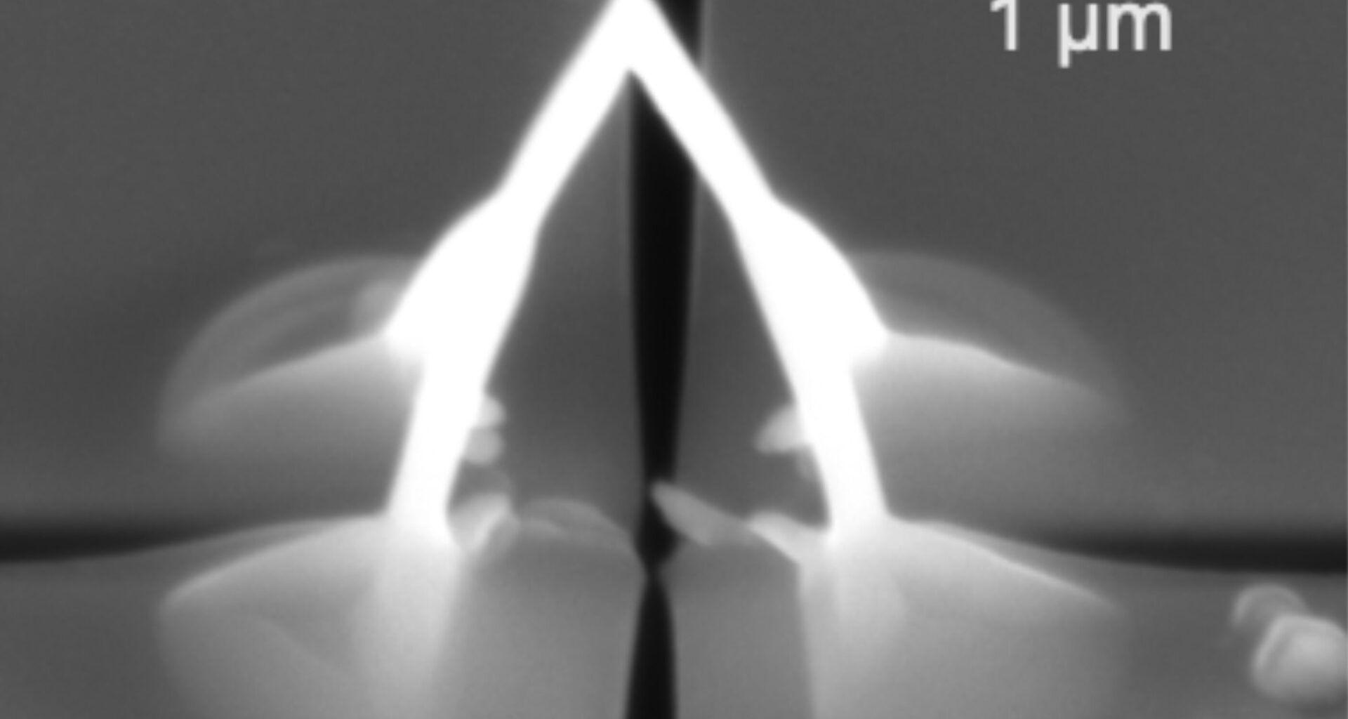 Bringing superconducting nanostructures to 3D