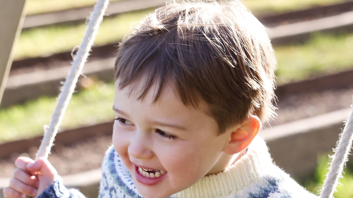 Unseen photos from Prince Charles’ 5th birthday party