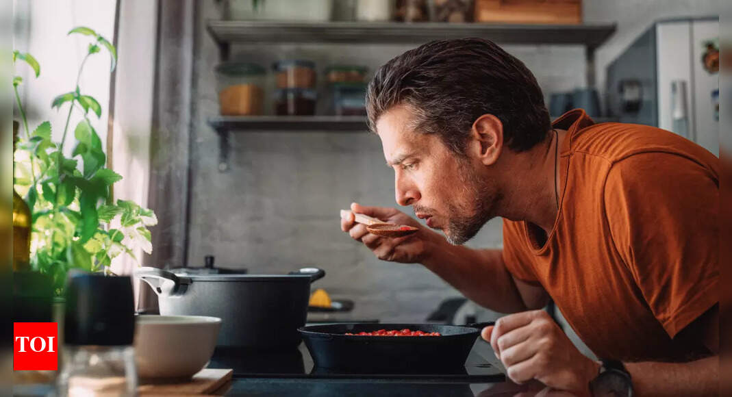 7 gastroenterologist approved snacks for a healthy liver |