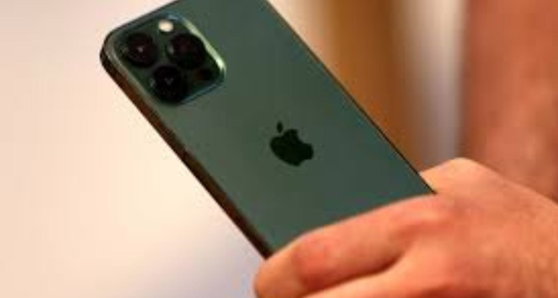 India Can Meet USA's iPhone Demands, But Challenges Remain