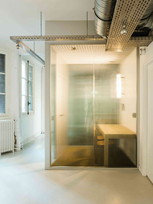 Chez Riot Office Space / ūti architectes - Interior Photography, Wood, Lighting, Glass