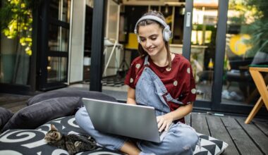 6 Digital Products Teens Can Create And Sell As Summer Side Hustle