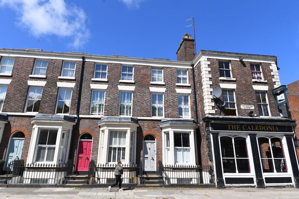 The Caledonia pub(far right)