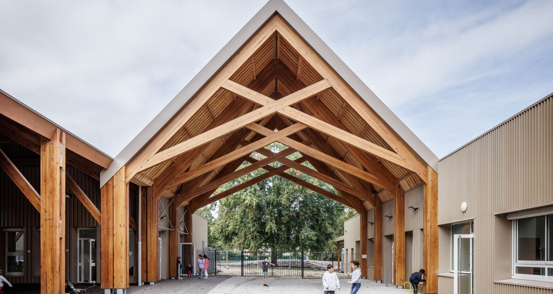 School Group Cap de Bos / BPM Architectes
