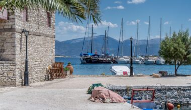 Pretty European 'floating village' with quiet beaches and a picturesque port