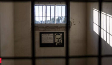 France to build a high-security prison in the middle of nowhere in South American jungle. Here's why