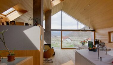 Leading with Daylight: A Glimpse Inside the House by the Garden of Venus