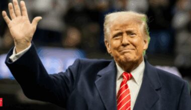 Recession in US: Is USA economy slowly slipping into recession? Even Republicans are concerned over impact of Donald Trump's tariffs, claim surveys