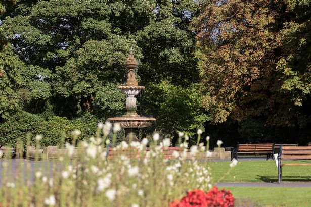 Queens Park, Heywood
