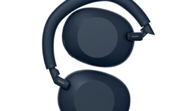 Latest Flagship Headphones Restore Favorite Design Feature