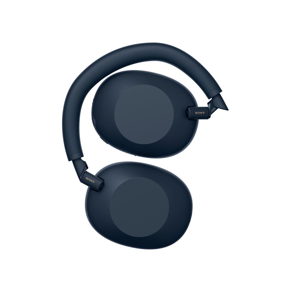 Latest Flagship Headphones Restore Favorite Design Feature